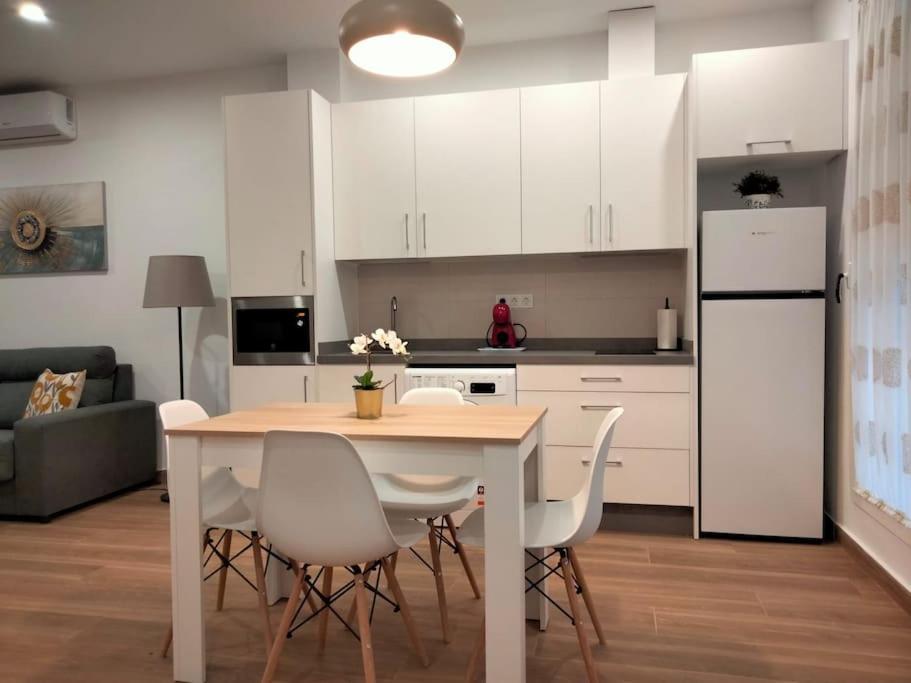 Apartamento Loft Al-Nasir Junto Al Casco Historico กอร์โดบา ภายนอก รูปภาพ
