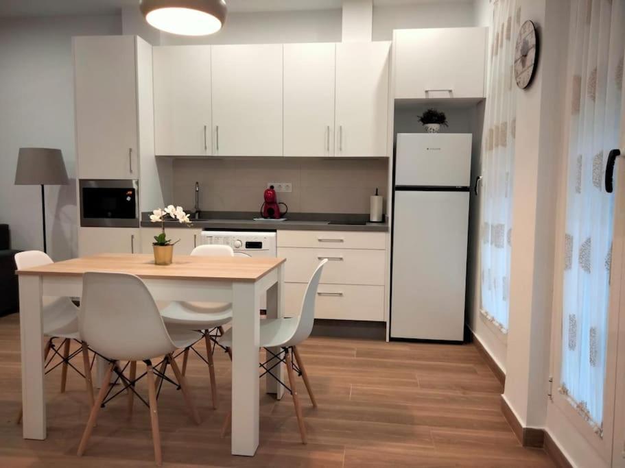 Apartamento Loft Al-Nasir Junto Al Casco Historico กอร์โดบา ภายนอก รูปภาพ